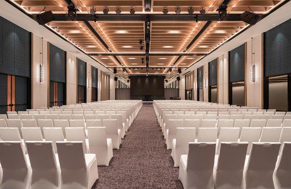 2F｜バリー国際宴会場（シアター型）